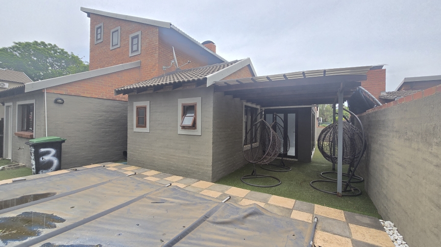 4 Bedroom Property for Sale in Waterval East North West